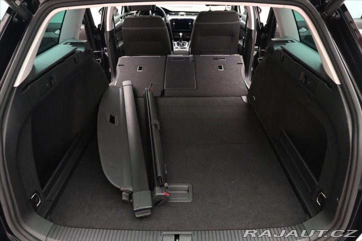 Volkswagen Passat 2,0 TDI 110kW DSG Busines 2022