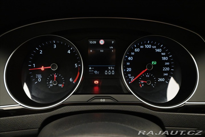 Volkswagen Passat 2,0 TDI 110kW DSG Busines 2022