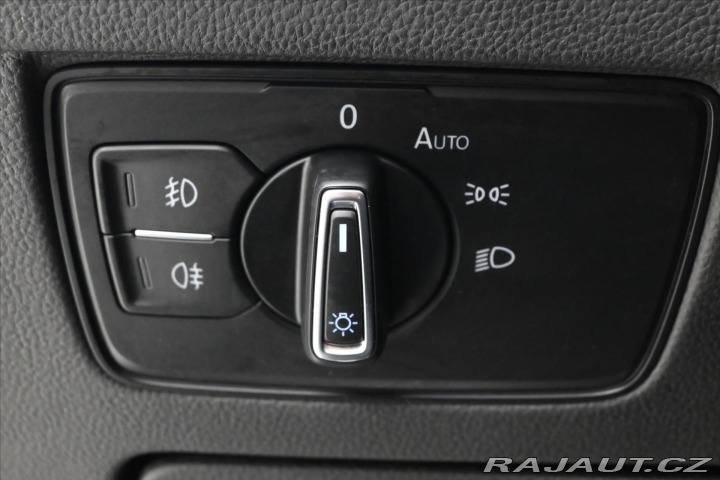 Volkswagen Passat 2,0 TDI 110kW DSG Busines 2022