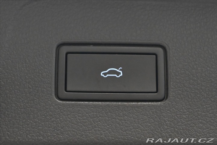 Volkswagen Passat 2,0 TDI 110kW DSG Busines 2022