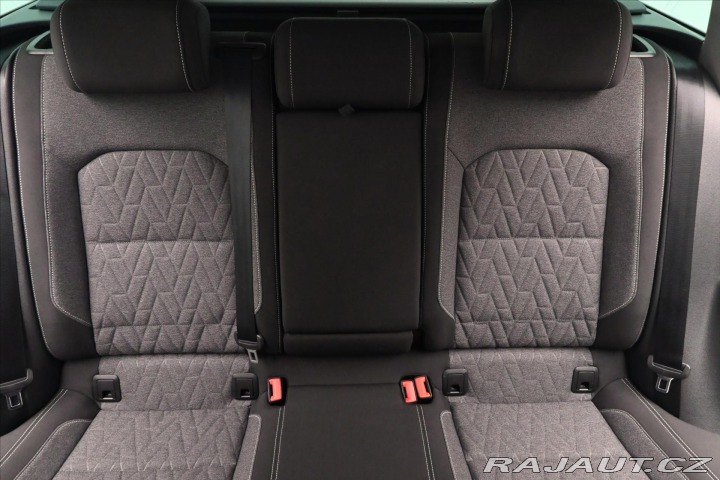 Volkswagen Passat 2,0 TDI 110kW DSG Busines 2022