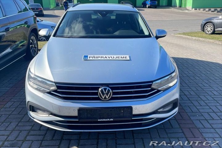 Volkswagen Passat 2,0 TDI 110kW DSG Busines 2022