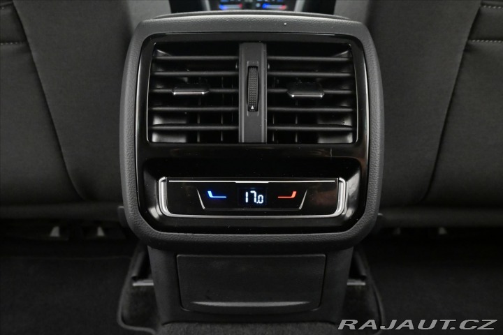 Volkswagen Passat 2,0 TDI 110kW DSG Busines 2022