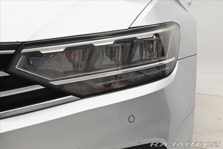 Volkswagen Passat 2,0 TDI 110kW DSG Busines 2022