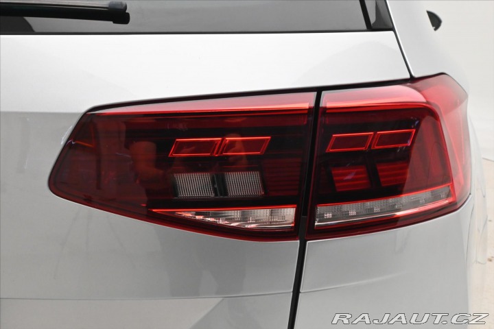 Volkswagen Passat 2,0 TDI 110kW DSG Busines 2022