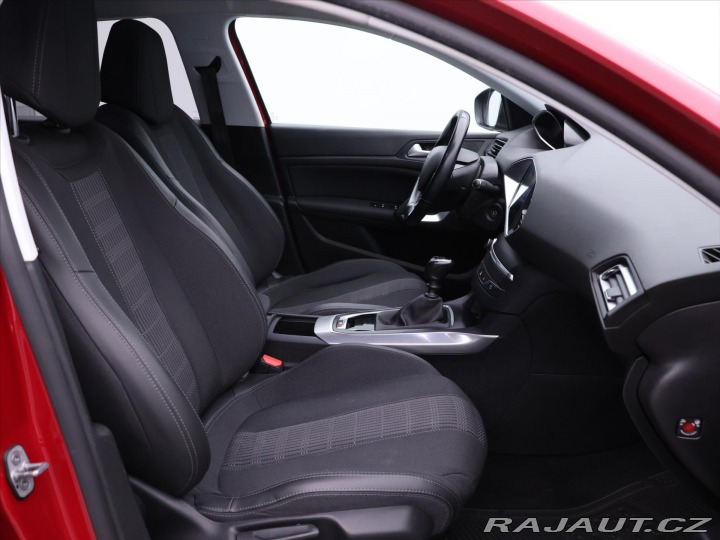 Peugeot 308 1,2 PT 96kW Allure CZ 2020