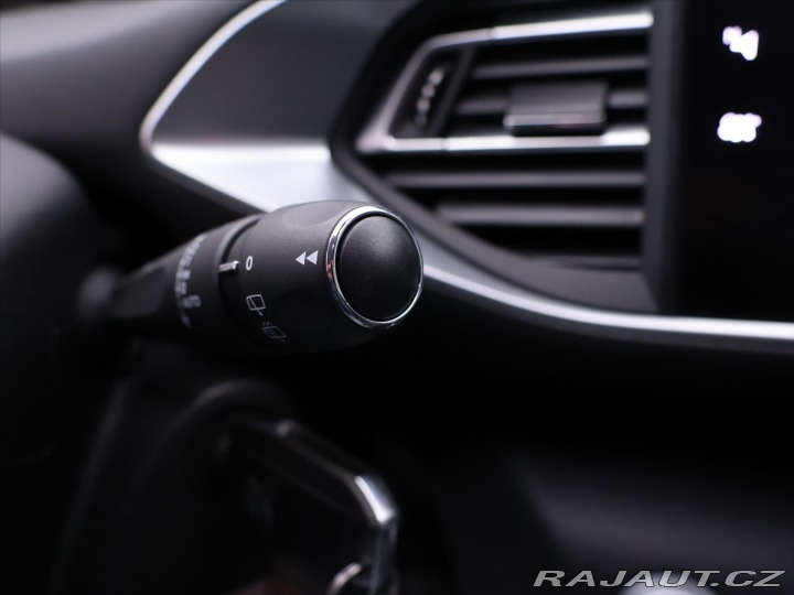 Peugeot 308 1,2 PT 96kW Allure CZ 2020