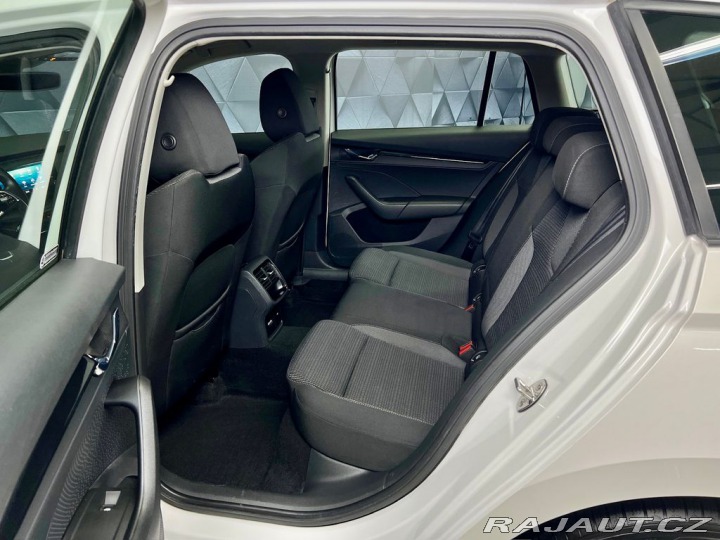 Škoda Octavia 2.0TDI AMBITION +, LED, P 2020