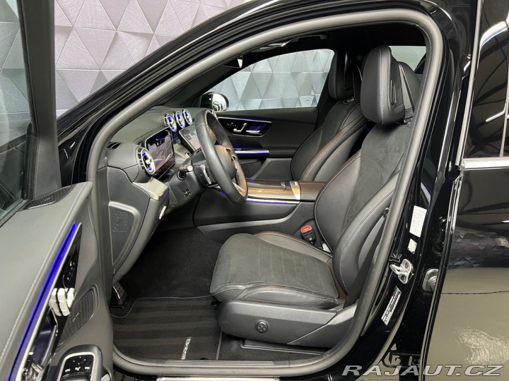 Mercedes-Benz GLC d 4MATIC AMG, DISTRONIC, 2025