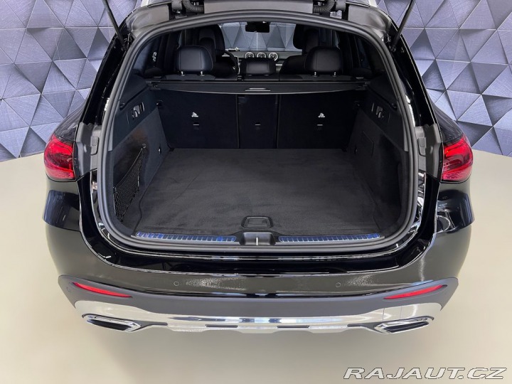 Mercedes-Benz GLC d 4MATIC AMG, DISTRONIC, 2025