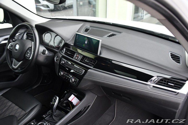 BMW X1 xDrive20d A/T PANO TAŽNÉ 2022