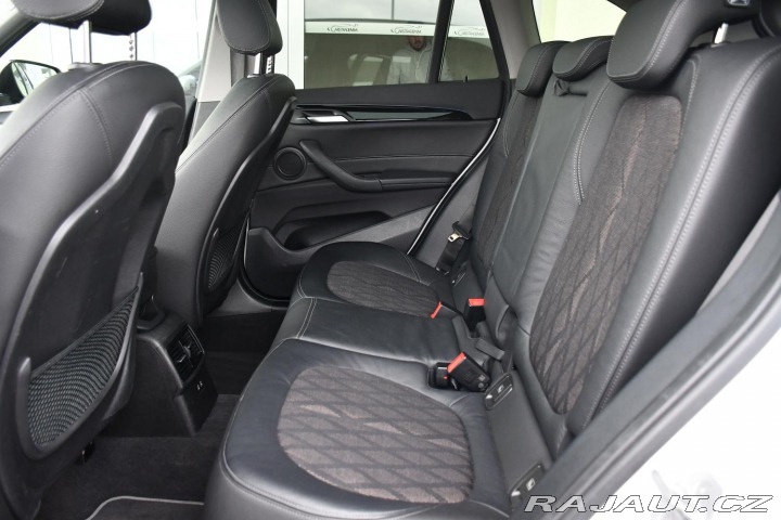 BMW X1 xDrive20d A/T PANO TAŽNÉ 2022