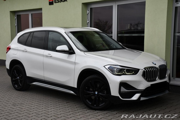 BMW X1 xDrive20d A/T PANO TAŽNÉ 2022
