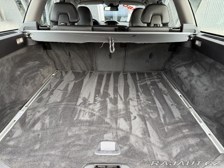 Volvo V70 1,6i T4 132kW OCEAN RACE 2012