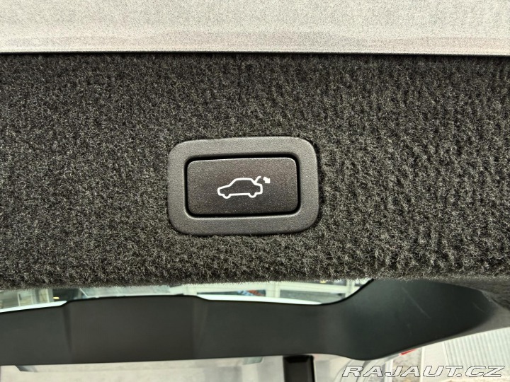 Volvo V70 1,6i T4 132kW OCEAN RACE 2012