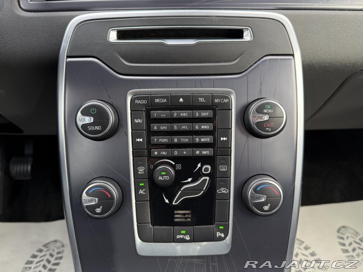 Volvo V70 1,6i T4 132kW OCEAN RACE 2012