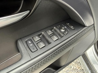 Volvo V70 1,6i T4 132kW OCEAN RACE 2012