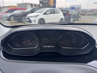 Peugeot 208 1,2 60 KW 1. MAJ STK 2014