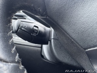 Peugeot 208 1,2 60 KW 1. MAJ STK 2014