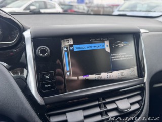 Peugeot 208 1,2 60 KW 1. MAJ STK 2014
