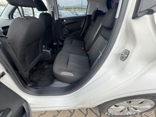 Peugeot 208 1,2 60 KW 1. MAJ STK 2014