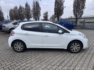 Peugeot 208 1,2 60 KW 1. MAJ STK 2014