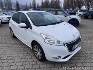 Peugeot 208 1,2 60 KW 1. MAJ STK 2014