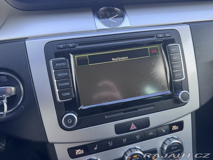 Volkswagen Passat 1,6 TDI 77 KW KOLA STK 2012