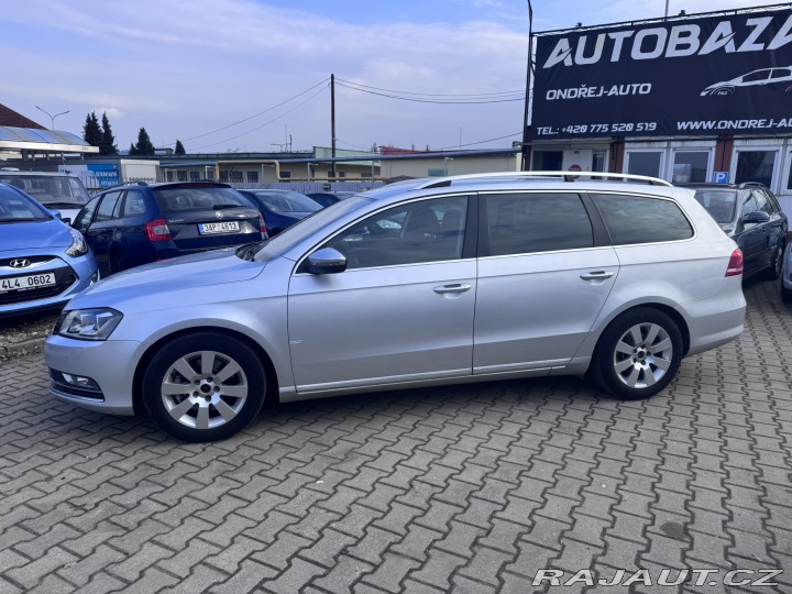 Volkswagen Passat 1,6 TDI 77 KW KOLA STK 2012