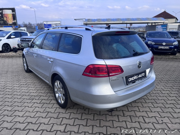 Volkswagen Passat 1,6 TDI 77 KW KOLA STK 2012