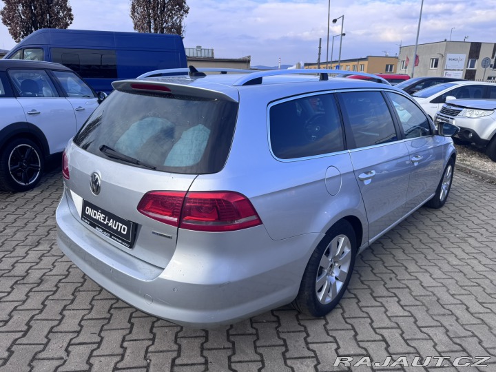 Volkswagen Passat 1,6 TDI 77 KW KOLA STK 2012