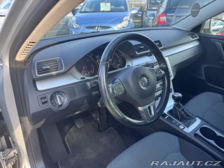 Volkswagen Passat 1,6 TDI 77 KW KOLA STK 2012