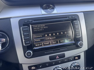 Volkswagen Passat 1,6 TDI 77 KW KOLA STK 2012