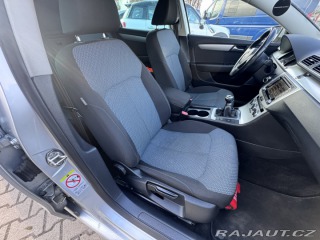 Volkswagen Passat 1,6 TDI 77 KW KOLA STK 2012