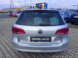 Volkswagen Passat 1,6 TDI 77 KW KOLA STK 2012