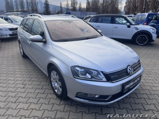Volkswagen Passat 1,6 TDI 77 KW KOLA STK 2012