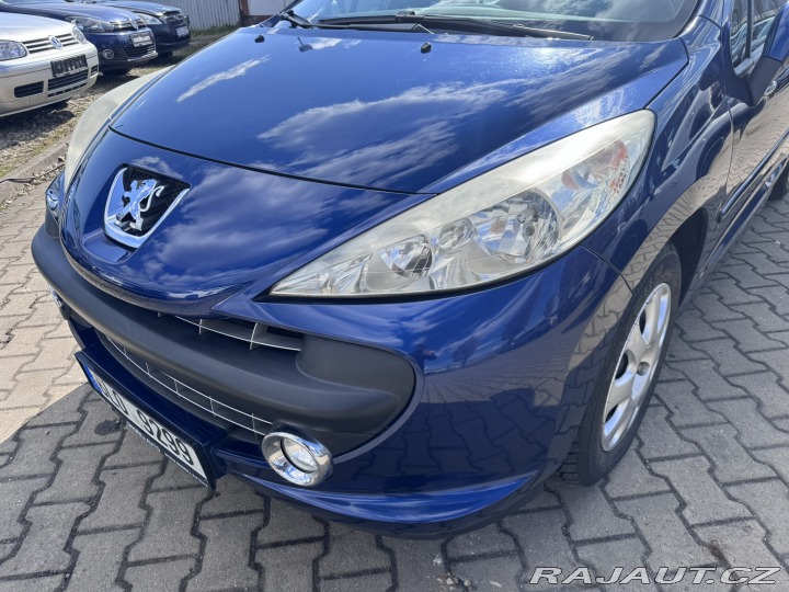Peugeot 207 1,4i 70 KW 2X PNEU STK 1800