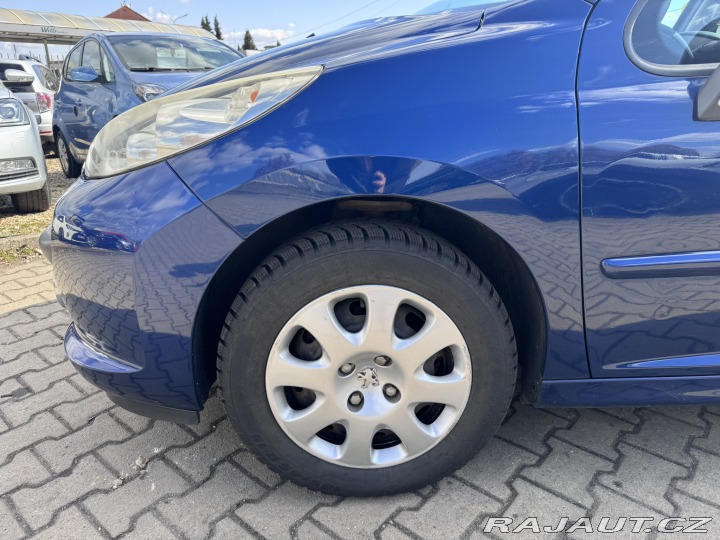 Peugeot 207 1,4i 70 KW 2X PNEU STK 1800