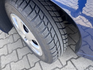 Peugeot 207 1,4i 70 KW 2X PNEU STK 1800