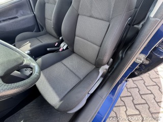 Peugeot 207 1,4i 70 KW 2X PNEU STK 1800