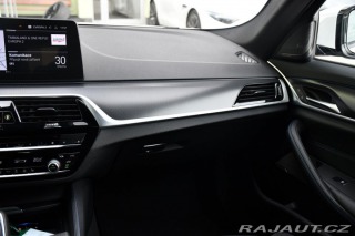 BMW 5 530e PHEV M-SPORT xD HUD 2021