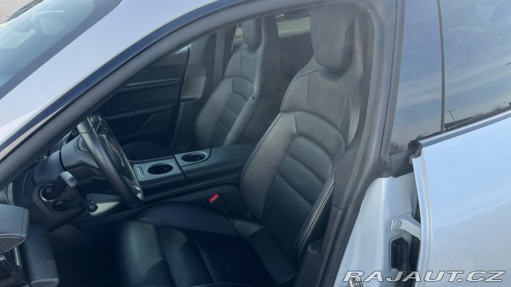 Porsche Taycan 4S 2024