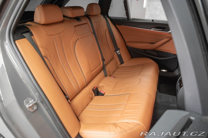 BMW 5 530d xD REZERVACE 2022