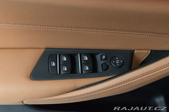 BMW 5 530d xD REZERVACE 2022