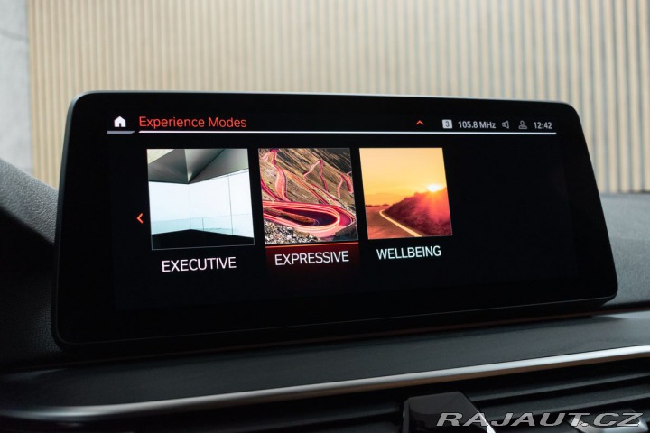 BMW 5 530d xD REZERVACE 2022