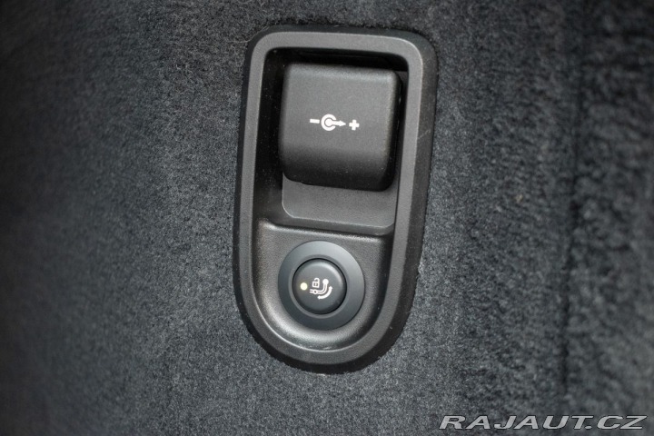 BMW 5 530d xD REZERVACE 2022