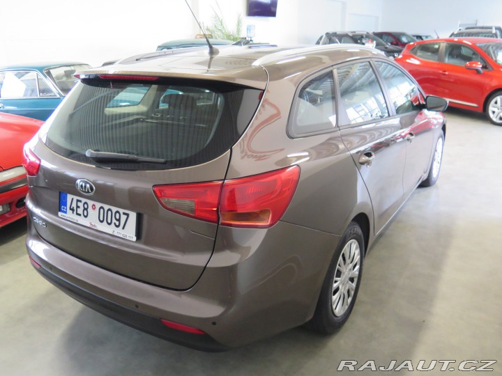 Kia Ceed 1.6GDI,klima,tempo,senzor 2015