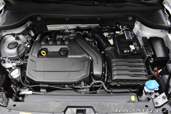 Škoda Karoq 1.5 TSI 110kW TAŽNÉ*ACC*K 2021