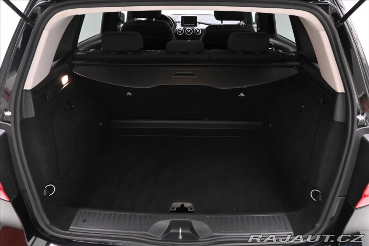 Mercedes-Benz B 1,6 B 180 BlueEFFICIENCY 2012