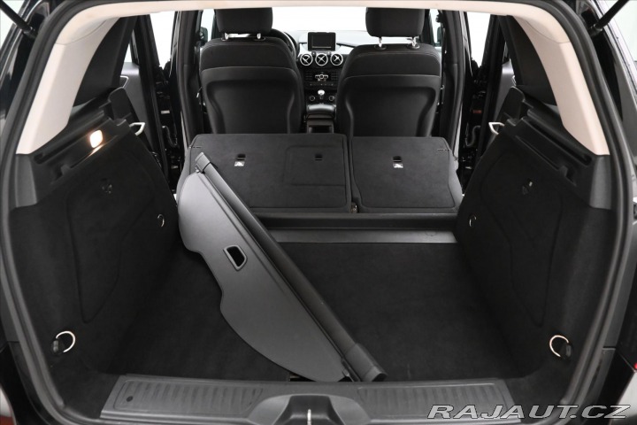 Mercedes-Benz B 1,6 B 180 BlueEFFICIENCY 2012